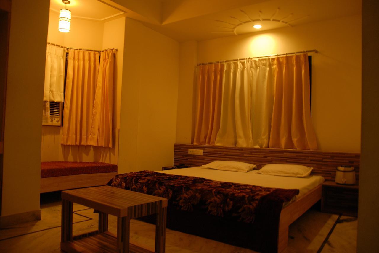 Hotel Vrinda Nāthdwāra Zewnętrze zdjęcie
